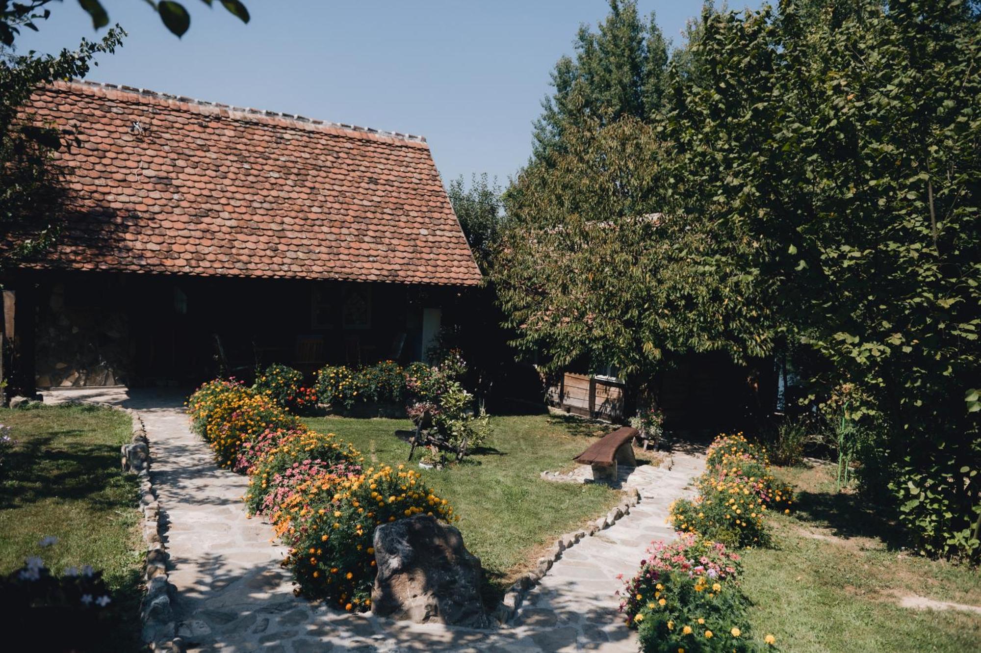 Villa Magaze De Luxe Gradacac Esterno foto
